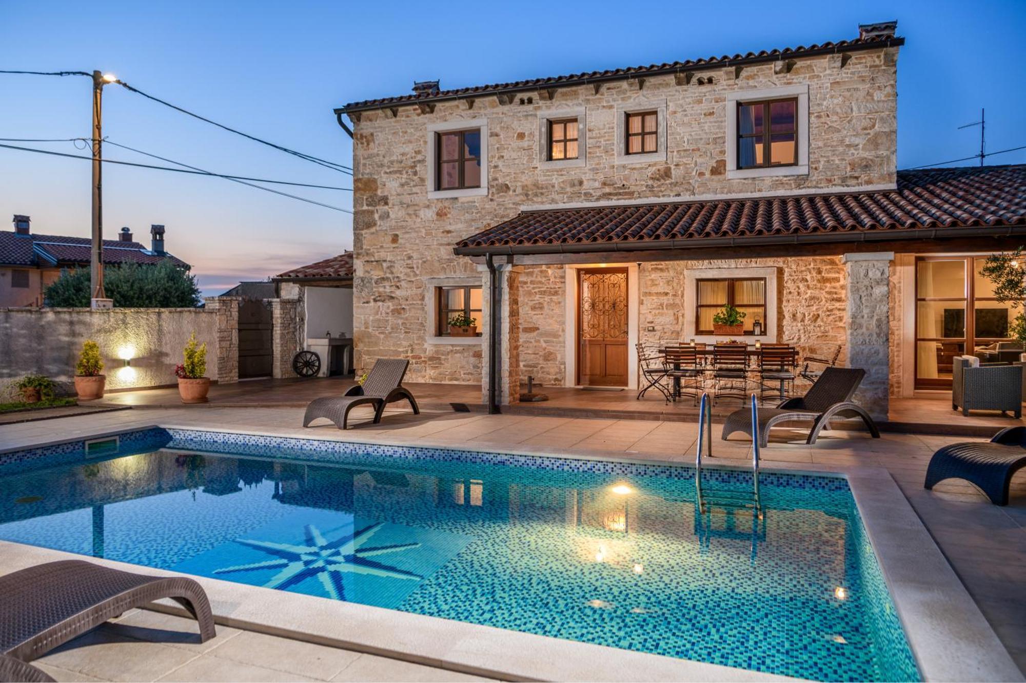 Villa Gina Valtura Exterior photo